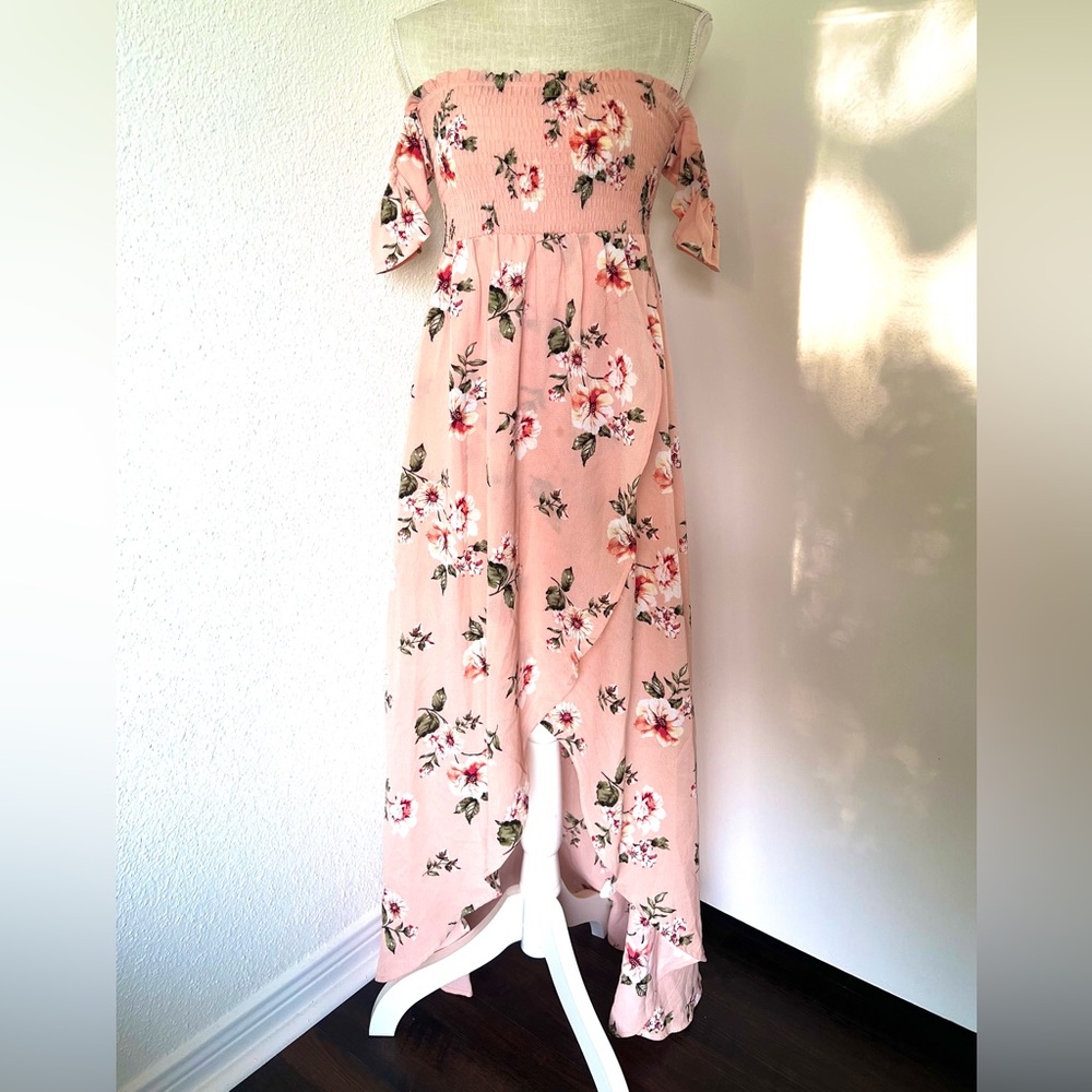 Forever 21 Blush Floral Off-Shoulder Dress